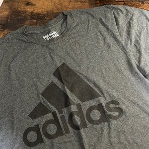 New M adidas grey black logo t shirt